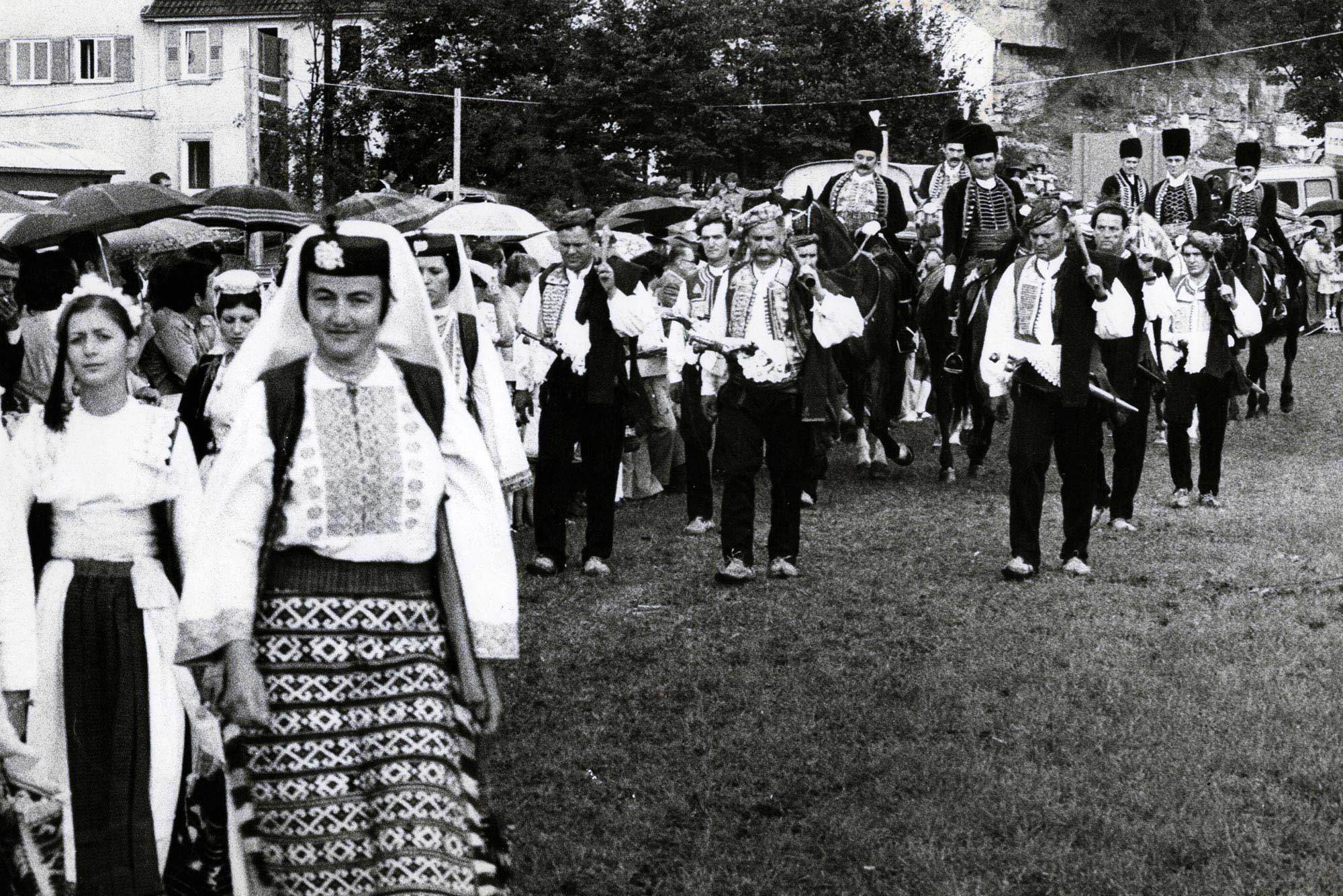 Alka of Sinj and alkars outside Sinj